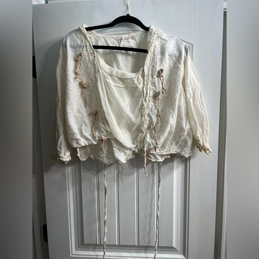 Magnolia pearl top